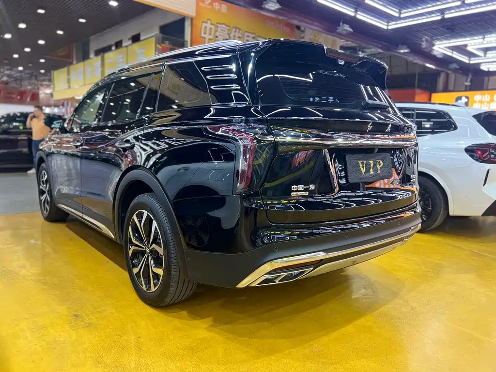 Hongqi HS7 2.0 T Auto 4 WD Flagship Smooth 6-seat