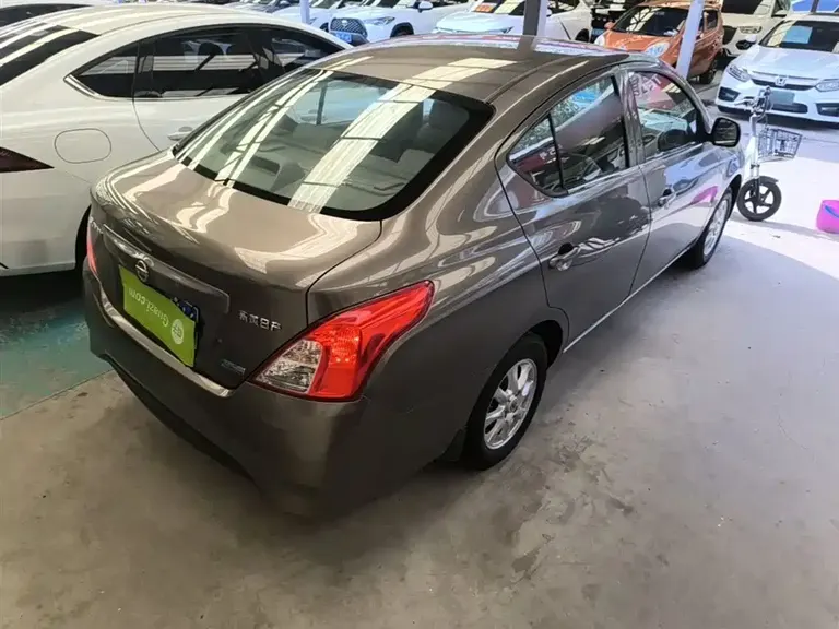 Nissan Sunny 1.5 XE CVT Comfort