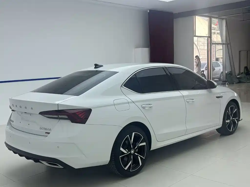 Octavia Facelift PRO TSI280 Premium