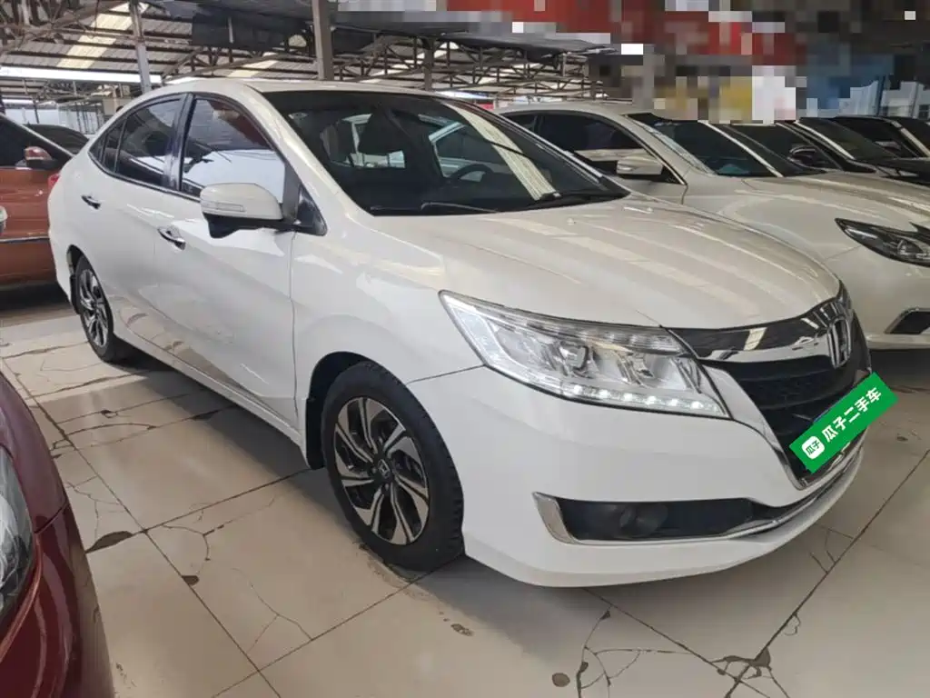 Crider 1.8 L CVT Leading