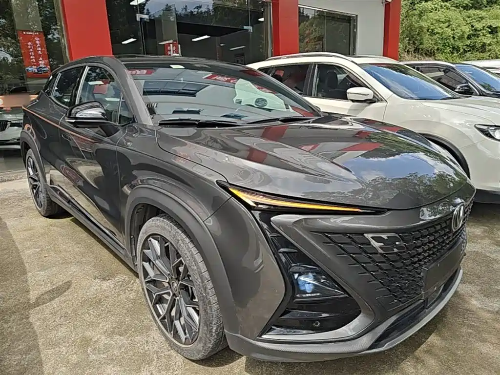 Changan UNI-T 1.5 T Distinguished