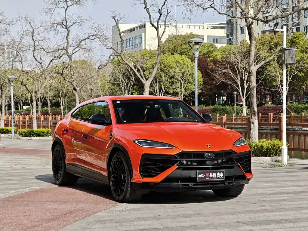 Urus SE 4.0 T Standard