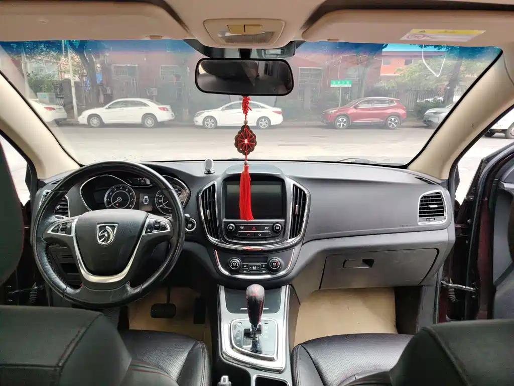 Baojun 560 1.8 L iAMT Luxury