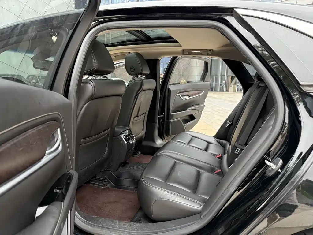 Cadillac XTS 28 T Elite