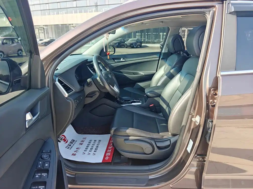Tucson 1.6 T DCT 2 WD Intelligent