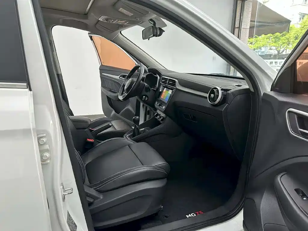 MG ZS 1.5 L Manual Luxury