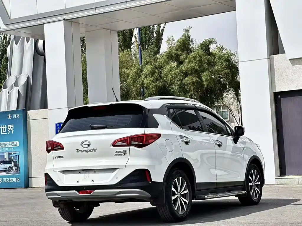 GAC Trumpchi GS3 传祺GS3 2021款 POWER 235 T 手动劲酷版