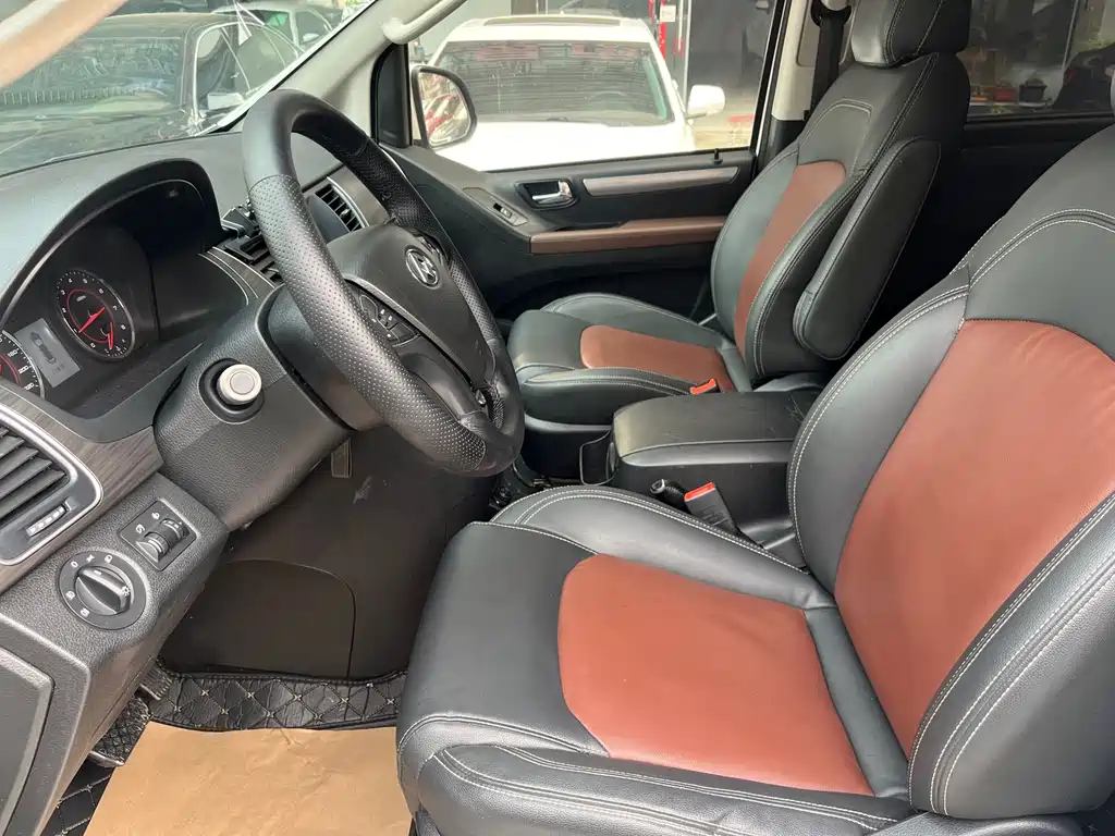 Maxus G10 PLUS 2.0 T Auto Executive