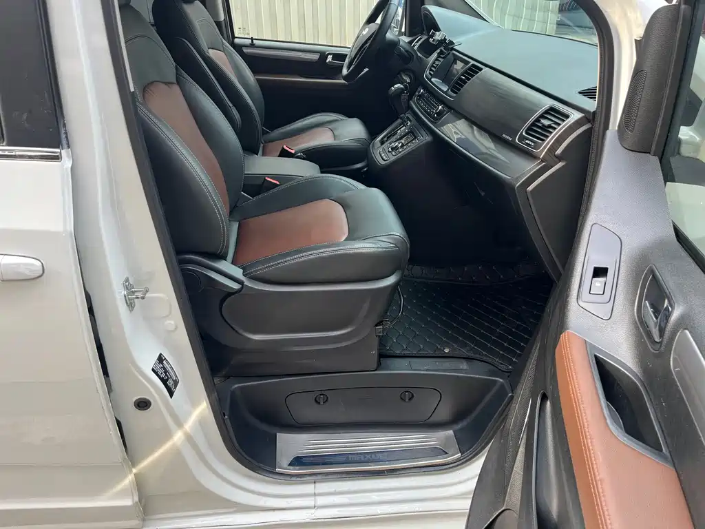 Maxus G10 PLUS 2.0 T Auto Executive