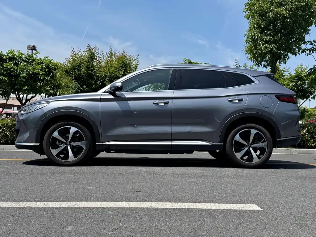 Song PLUS NEV DM-i 110 KM Flagship PLUS