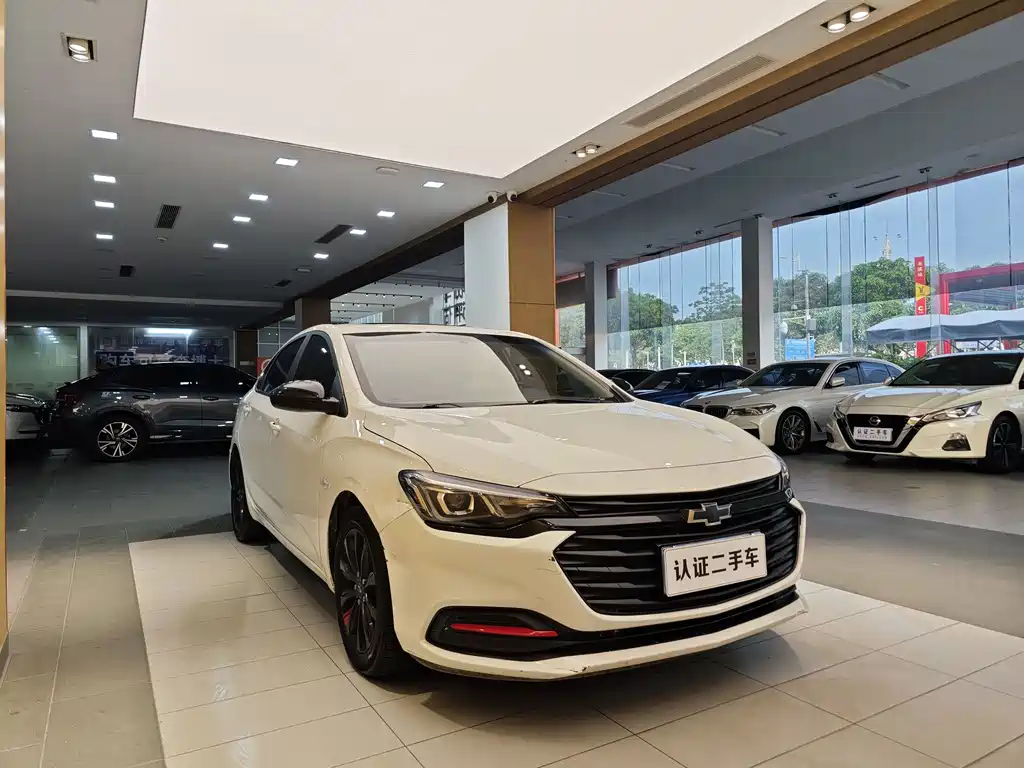 Monza Mild Hybrid Redline 320 T DCT Brisk
