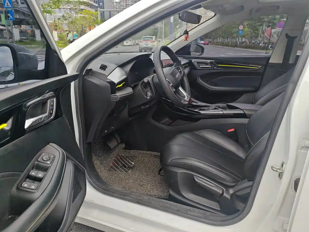 Roewe i5 1.5 L CVT Diamond