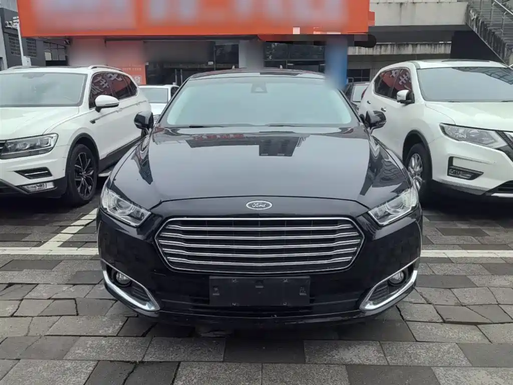 Taurus EcoBoost 180 Luxury