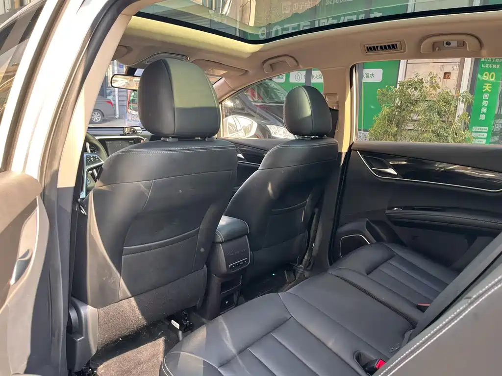 Song MAX 1.5 T Auto Connected Elite 7-seat