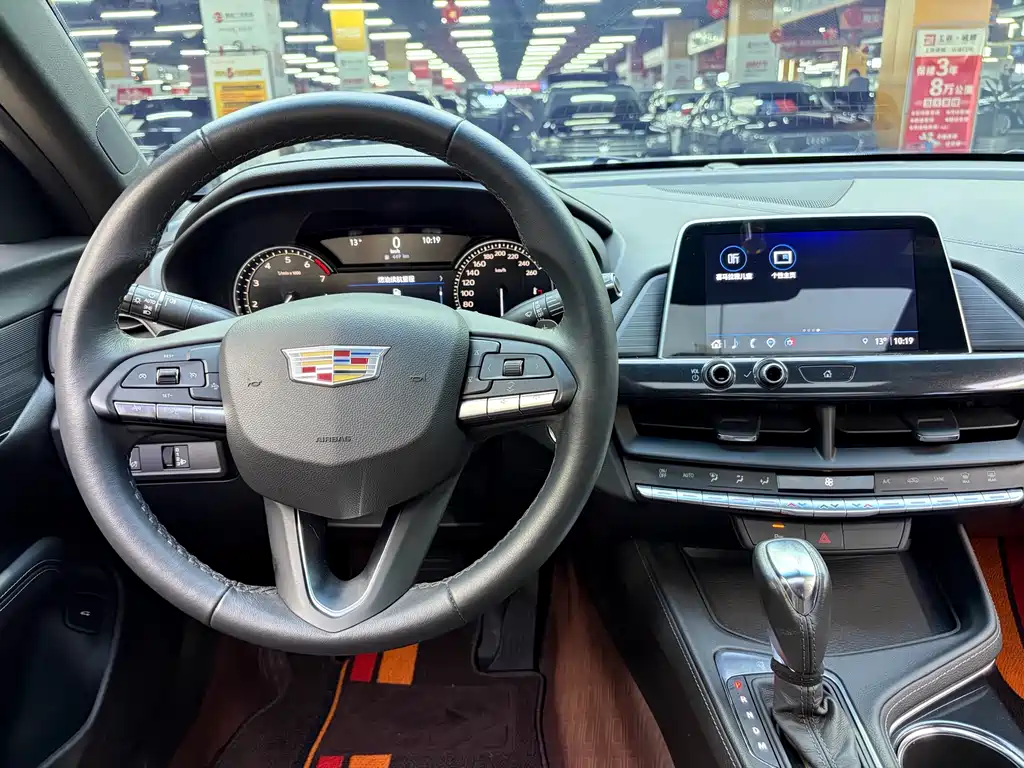 Cadillac CT4 28 T Style