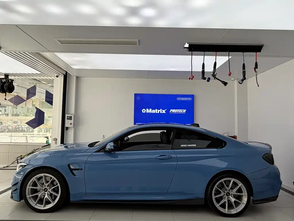 BMW M4 M4 2-door Coupe