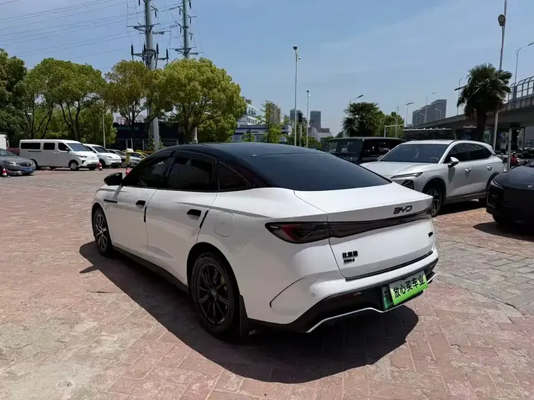 BYD Seal 06 DM-i 120 KM Honored