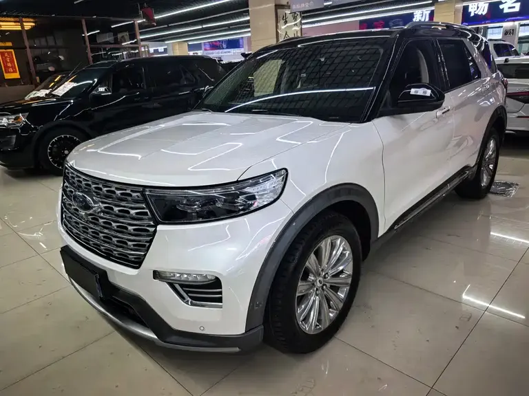 Ford Explorer EcoBoost 285 4 WD Titanium 6-seat