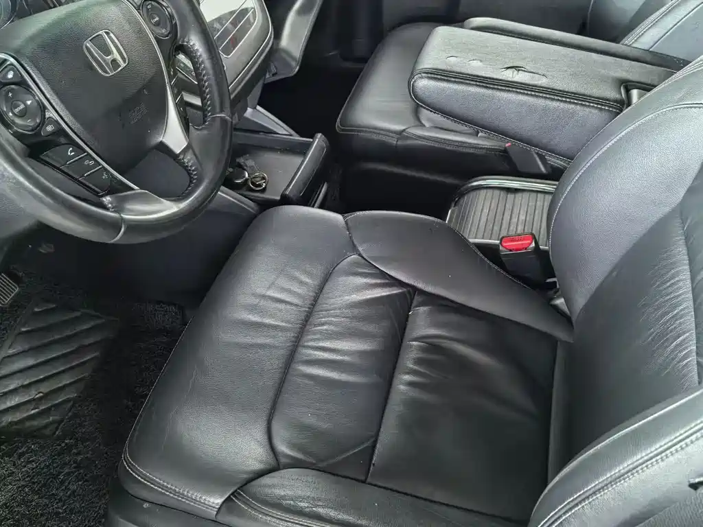 Elysion 2.4 L Luxury