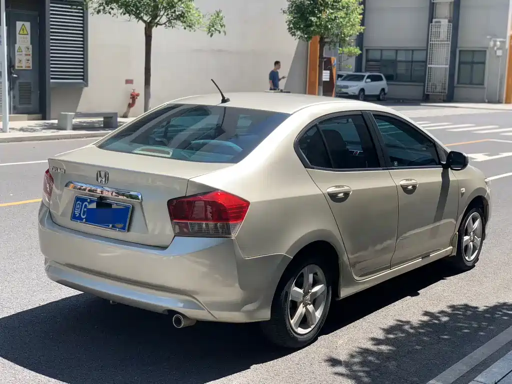 City Classic 1.5 L Auto Elite