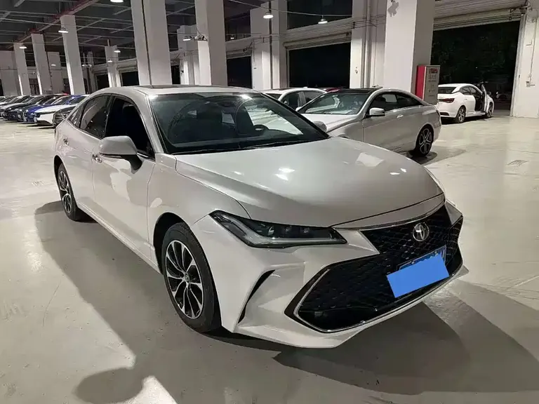 Toyota Avalon 2.0 L Progressive