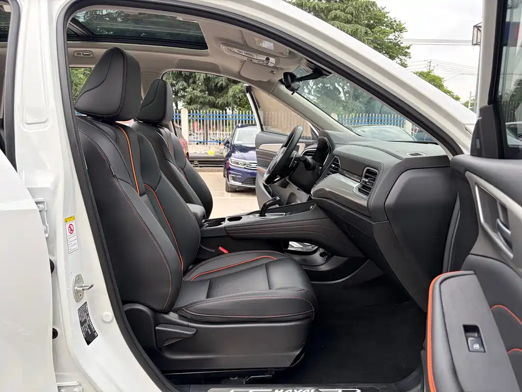 Haval F7 1.5 T 2 WD i Dazzle