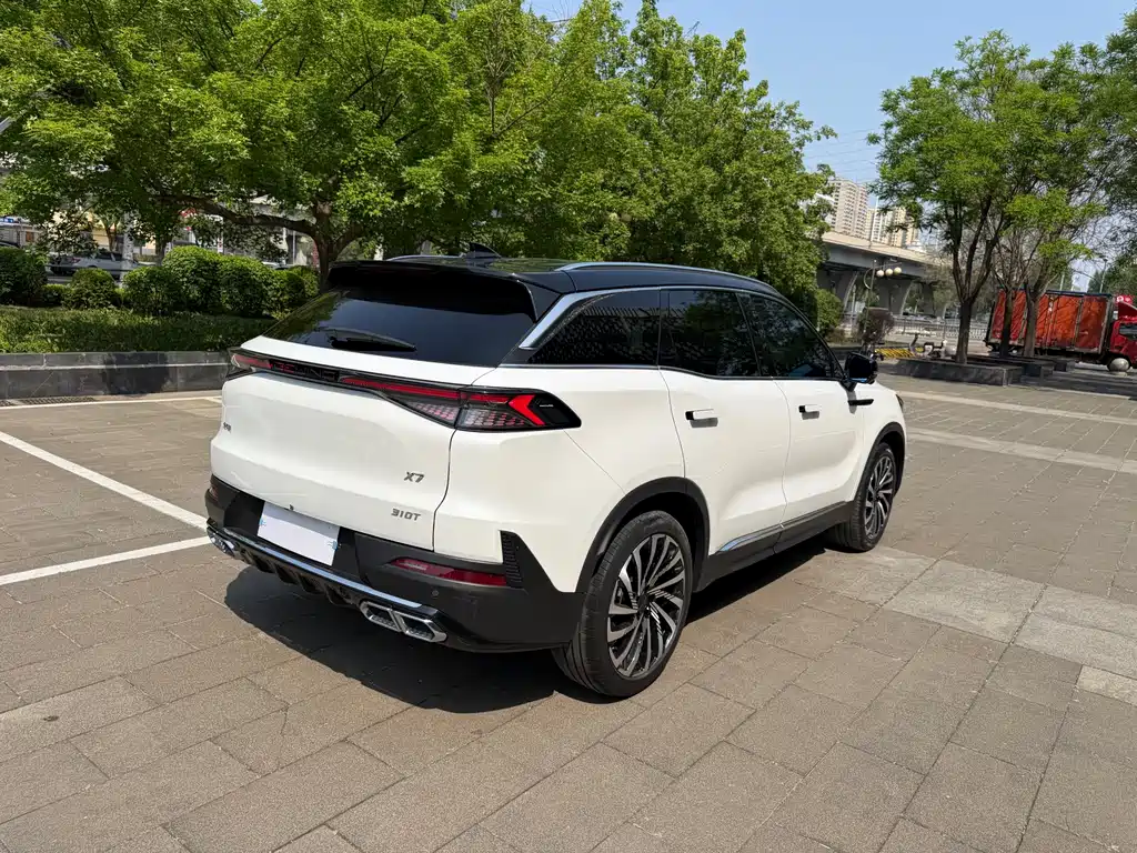 BAIC X7 北京X7 2023款 1.5 TD DCT尊享+版