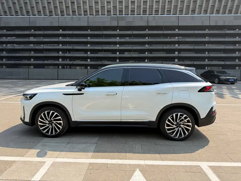 BAIC X7 北京X7 2023款 1.5 TD DCT尊享+版