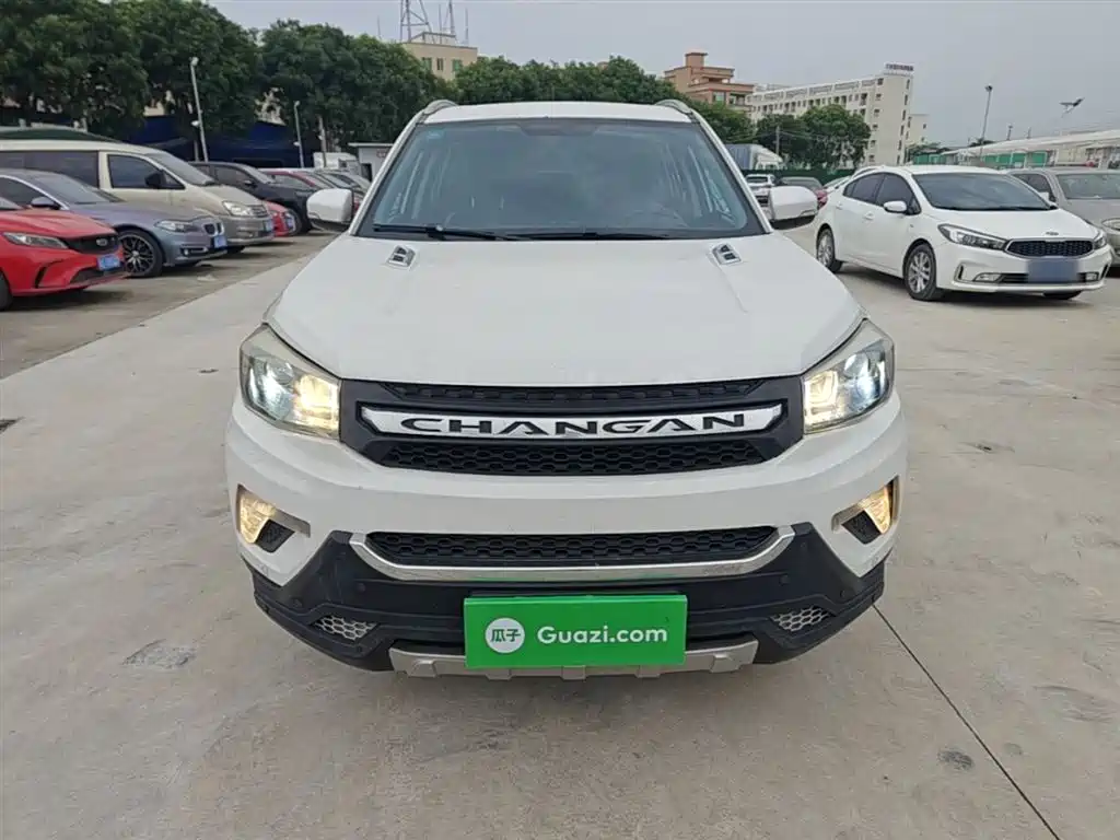 Changan CS75 2.0 L Manual Luxury CN-V