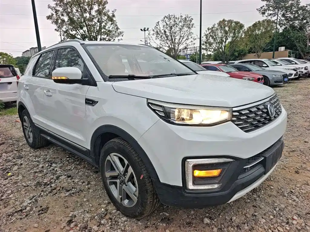 Changan CS55 长安CS55 2019款 1.5 T 自动炫动型 国VI