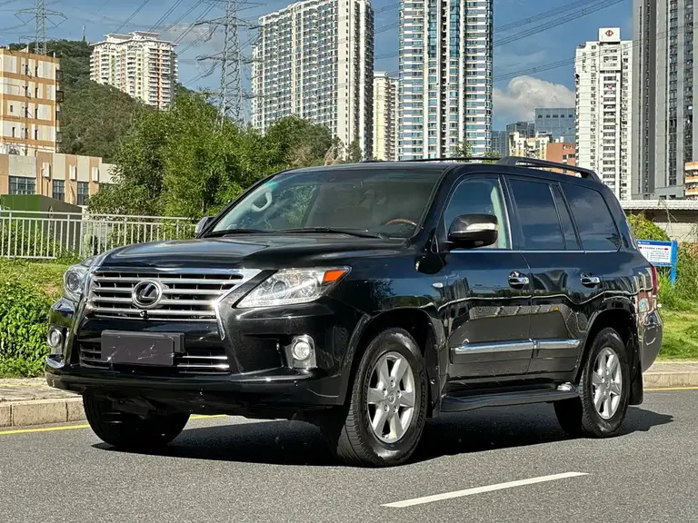 Lexus LX 570