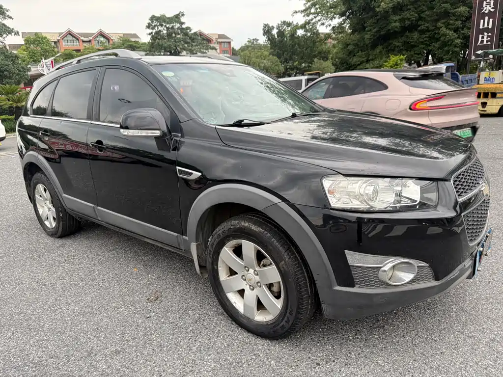 Captiva 2.4 L 2 WD City 7-seat