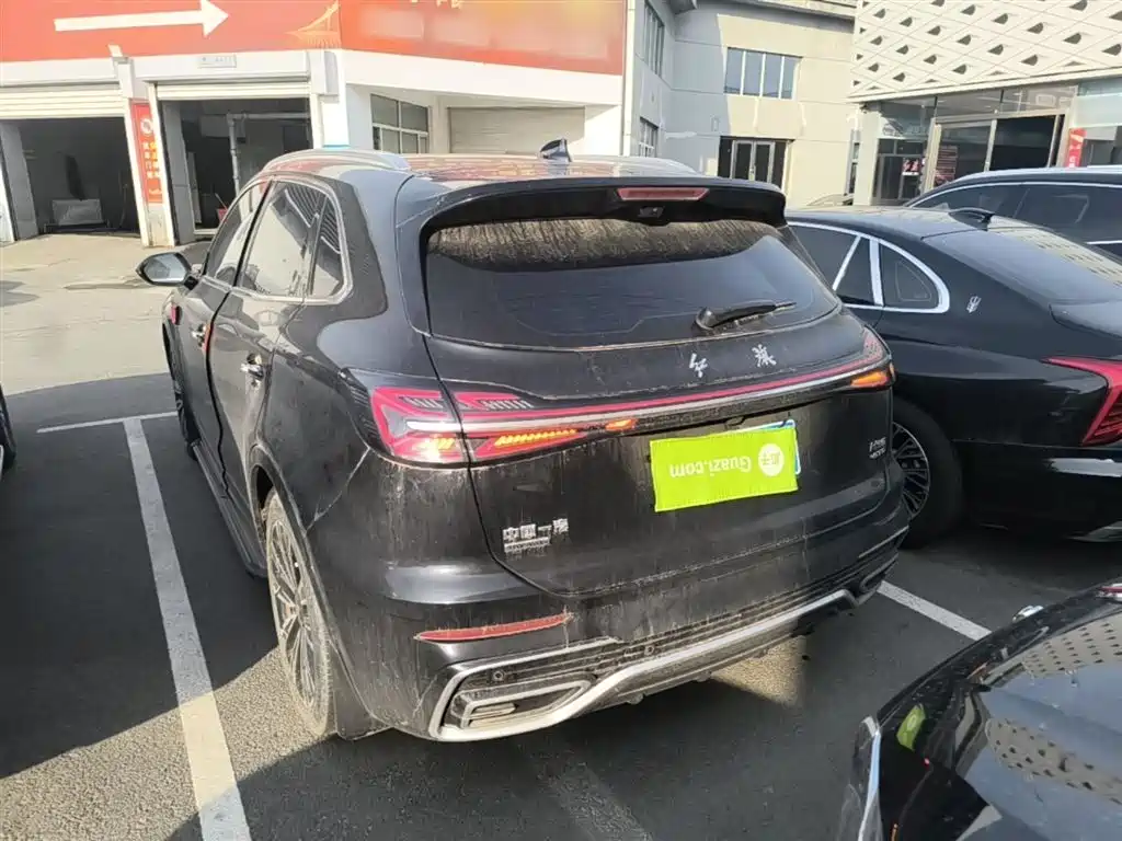 Hongqi HS5 2.0 T 4 WD Flagship Enjoyment Pro