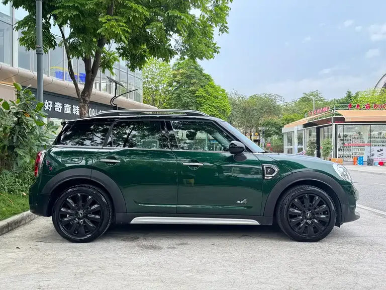MINI COUNTRYMAN 2.0 T COOPER S ALL4 Classic