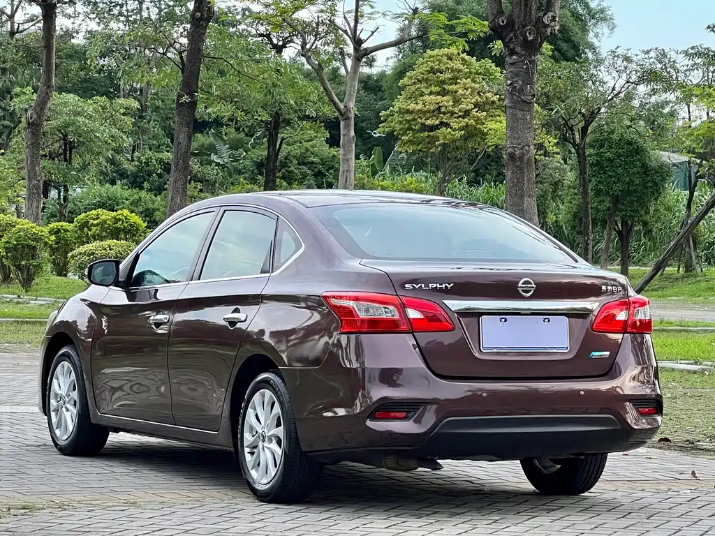 Sylphy 1.6 XL CVT Premium