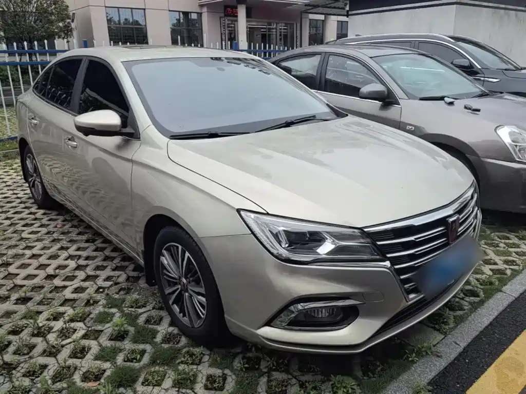 Roewe i5 1.5 L Auto 4 G Connected Bright Grand