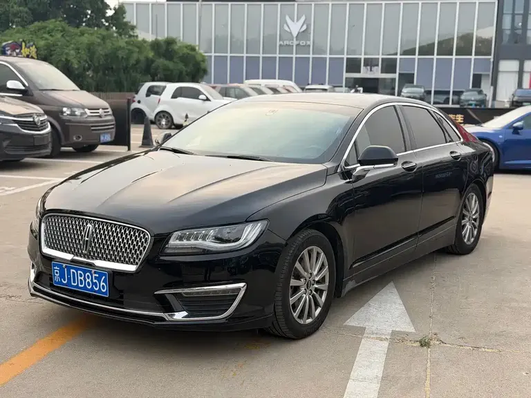 Lincoln MKZ 2.0 T Premium CN-V