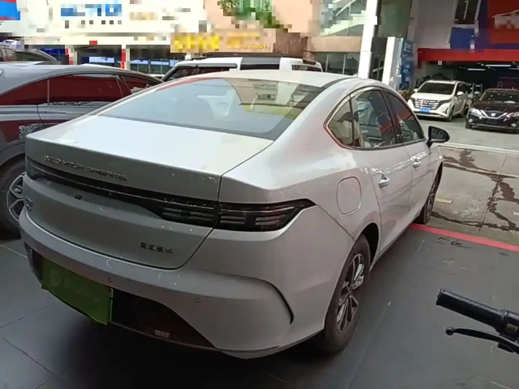 Destroyer 05 Glory DM-i 55 KM Luxury