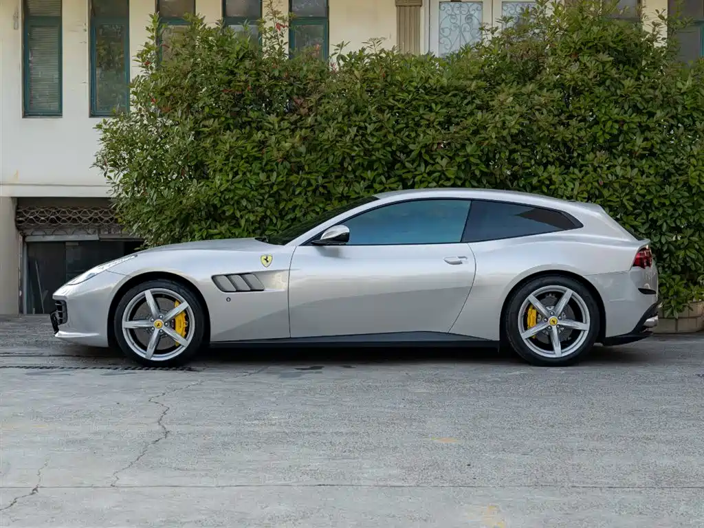 GTC4 Lusso 3.9 T V8