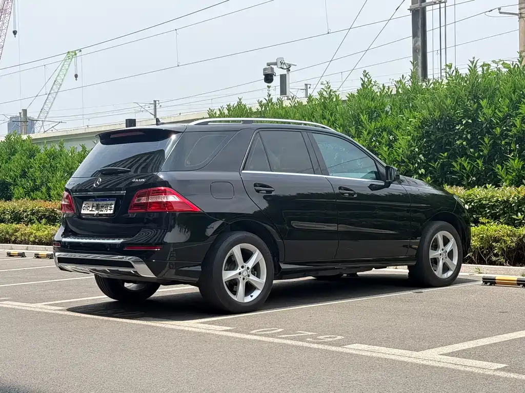 Mercedes-Benz M-Class ML 300