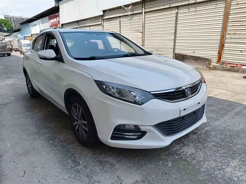 Eado XT 1.6 L Auto Handsome Cool CN-IV