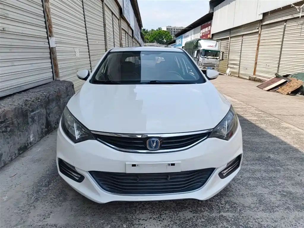 Eado XT 1.6 L Auto Handsome Cool CN-IV