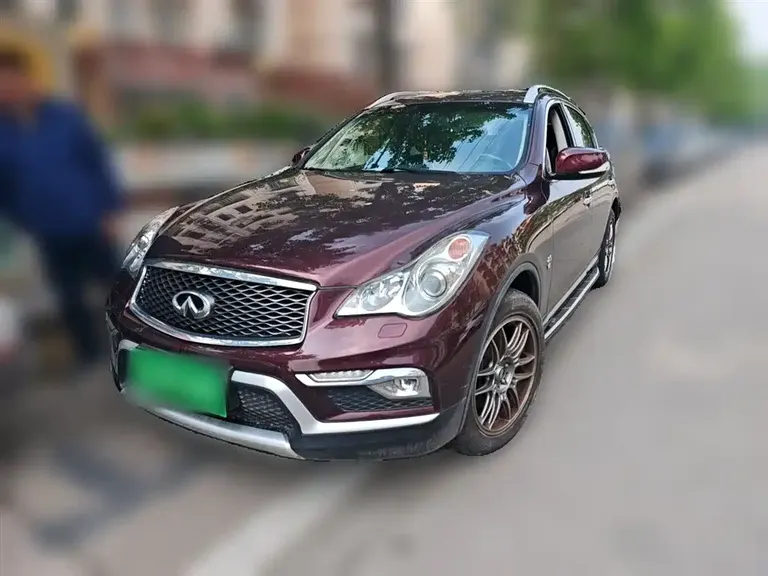 Infiniti QX50 2.5 L Joy