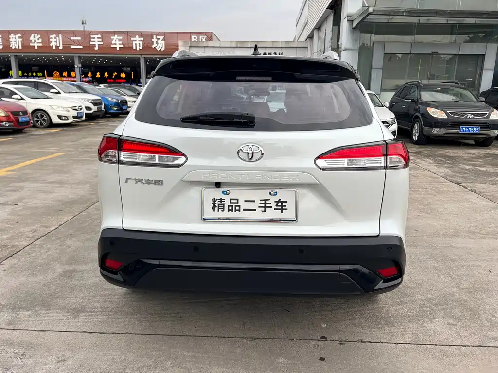 Frontlander 2.0 L CVT Leading