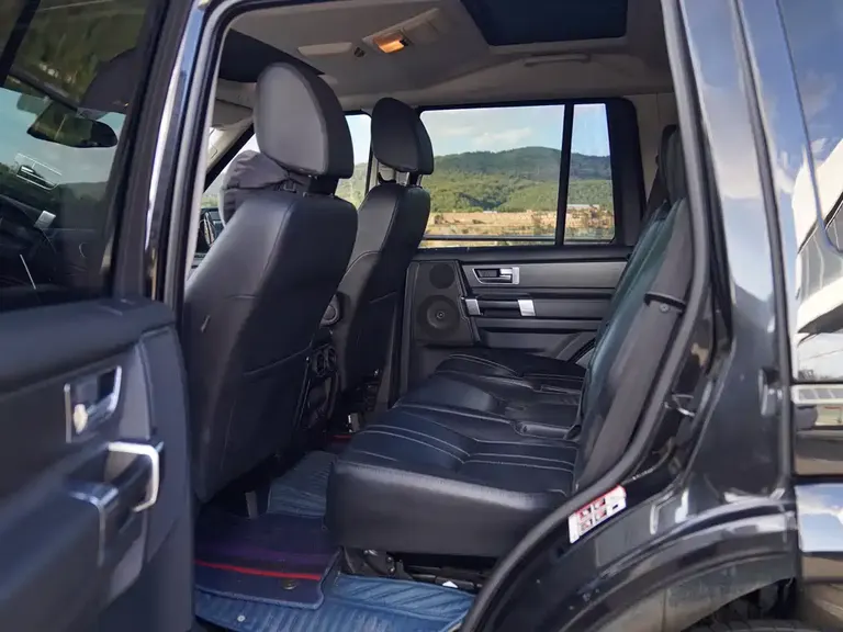 Land Rover Discovery 3.0 SC V6 SE