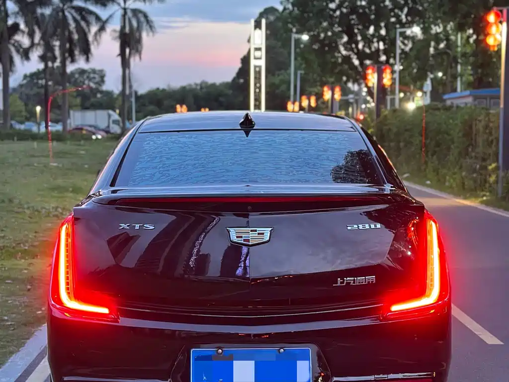 Cadillac XTS 28 T Tech