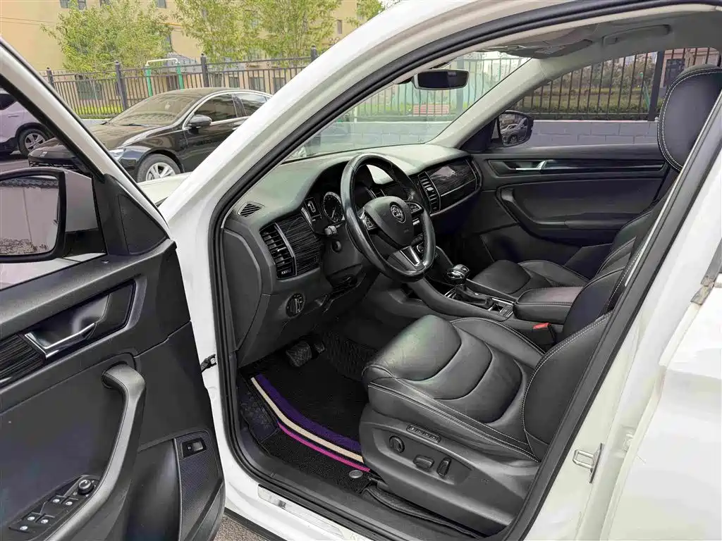 Kodiaq Facelift TSI330 7-seat 2 WD Luxury Tech