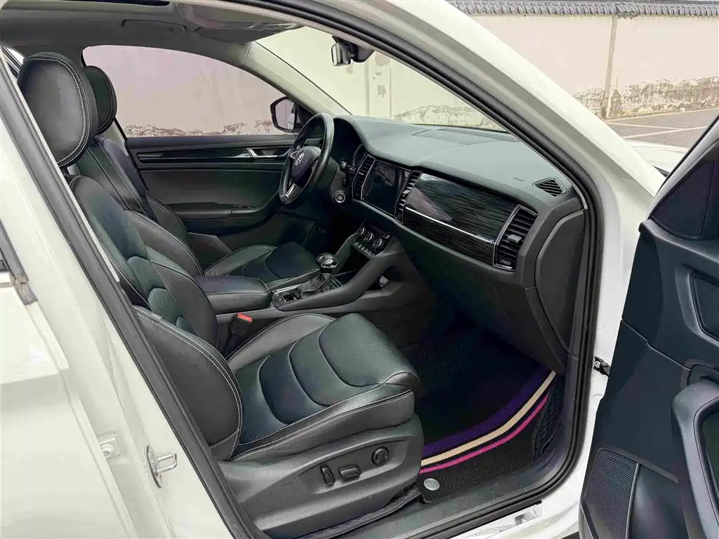 Kodiaq Facelift TSI330 7-seat 2 WD Luxury Tech