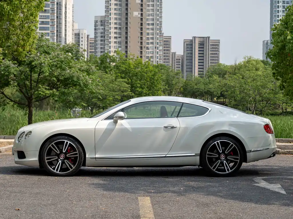 Continental GT 4.0 T GT V8