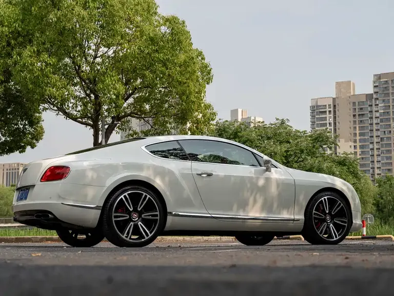 Bentley Continental GT 4.0 T GT V8
